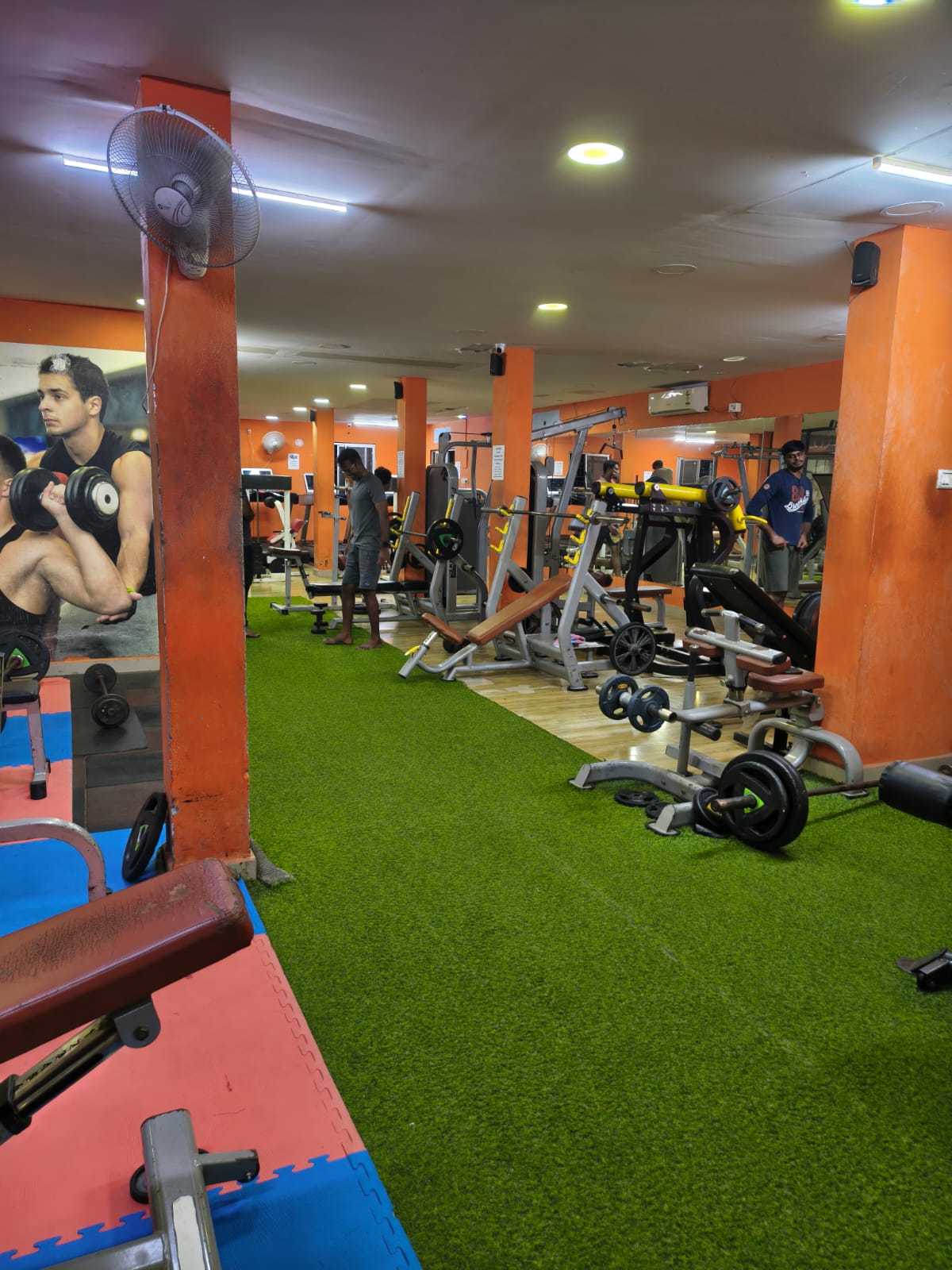 The training floor at Shree Fitness Studio in Porur
